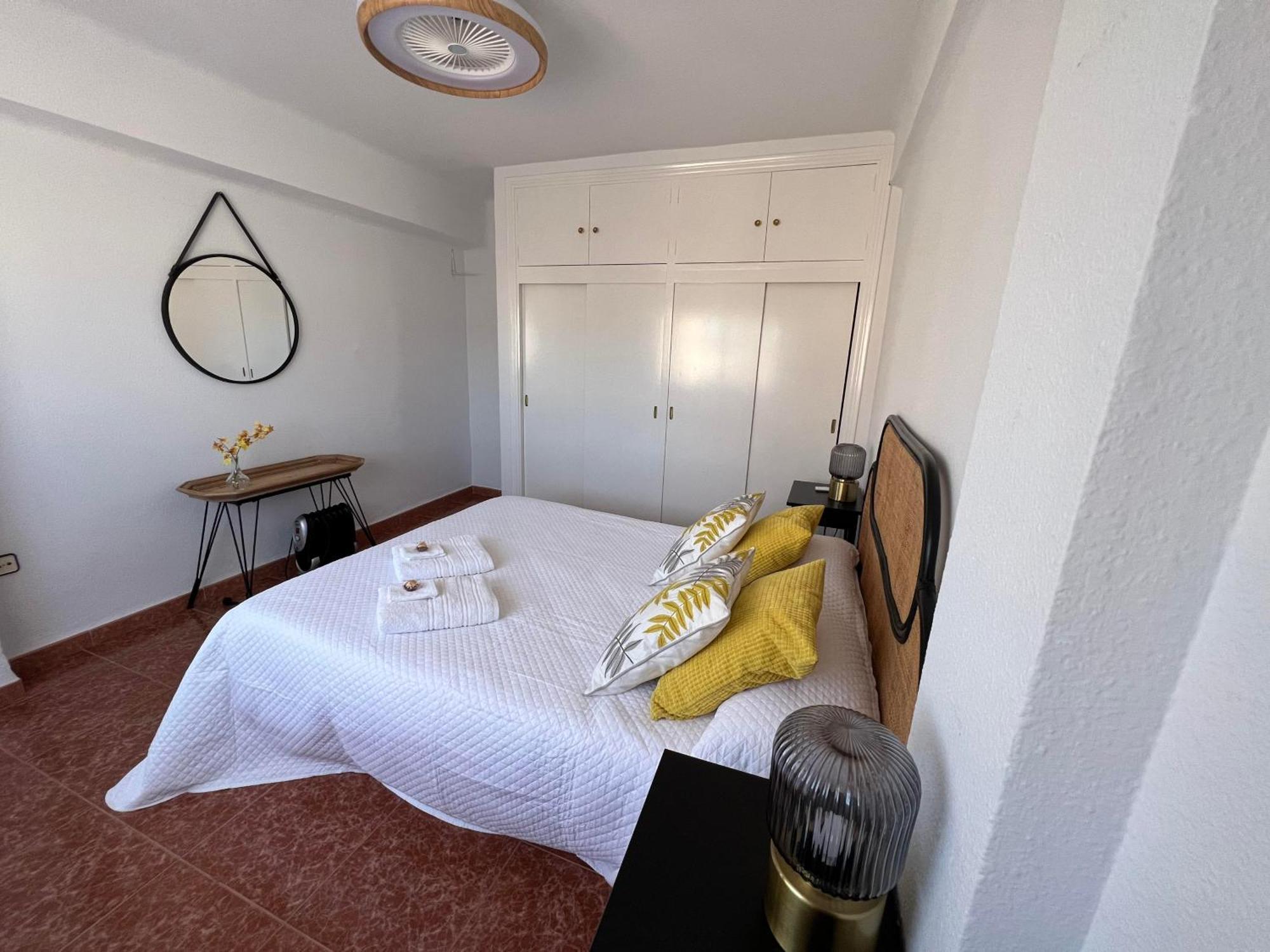 Gran Apartamento Con Parking Gratis Centro De Málaga Exterior foto